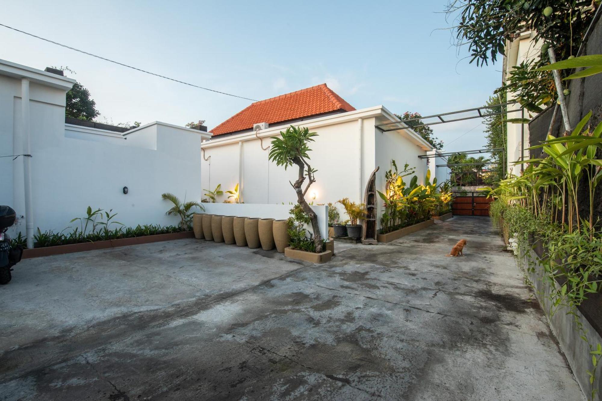 6-br Private Pool Bidadari Sunset Road St * Seminyak (Bali)